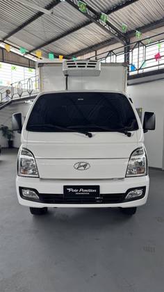 HYUNDAI HR 2.5 TURBO DIESEL CS 4WD MANUAL HYUNDAI HR 2.5 TURBO DIESEL CS 4WD MANUAL